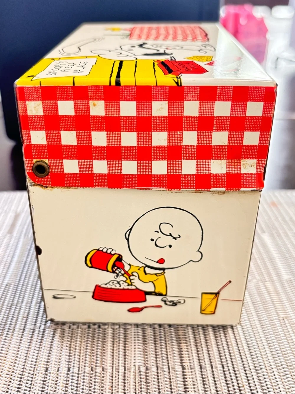 Snoopy's Pizza Palace 1965 Tin Metal Recipe Box Hallmark Peanuts Charlie Brown